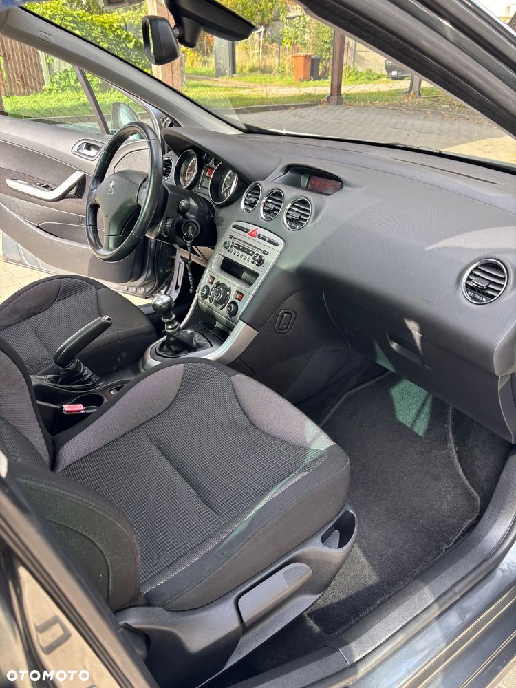 Peugeot 308 e-HDi FAP 110 Stop&Start Family - 13