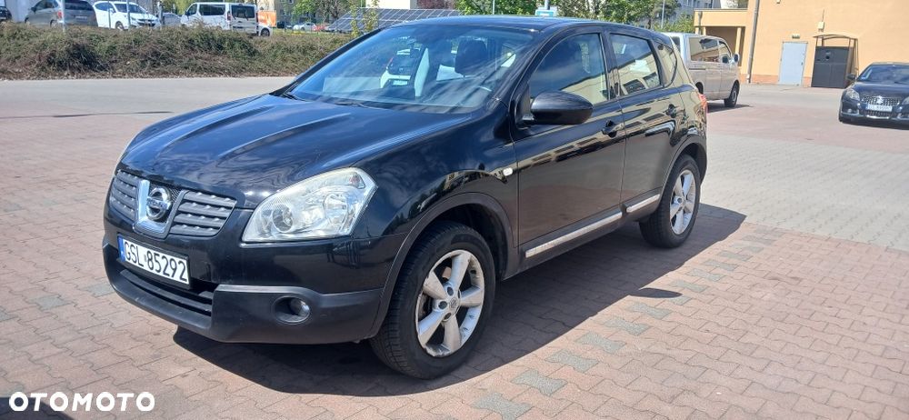 Nissan Qashqai - 1