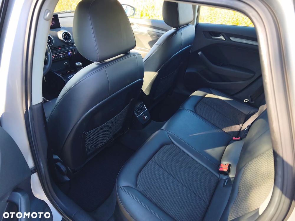 Audi A3 Sportback - 4