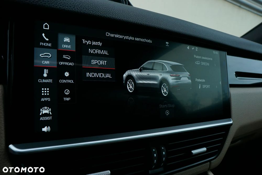 Porsche Cayenne Standard - 32