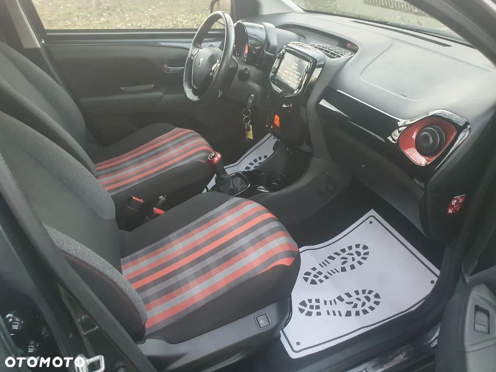 Peugeot 108 VTI 72 Top Allure - 10