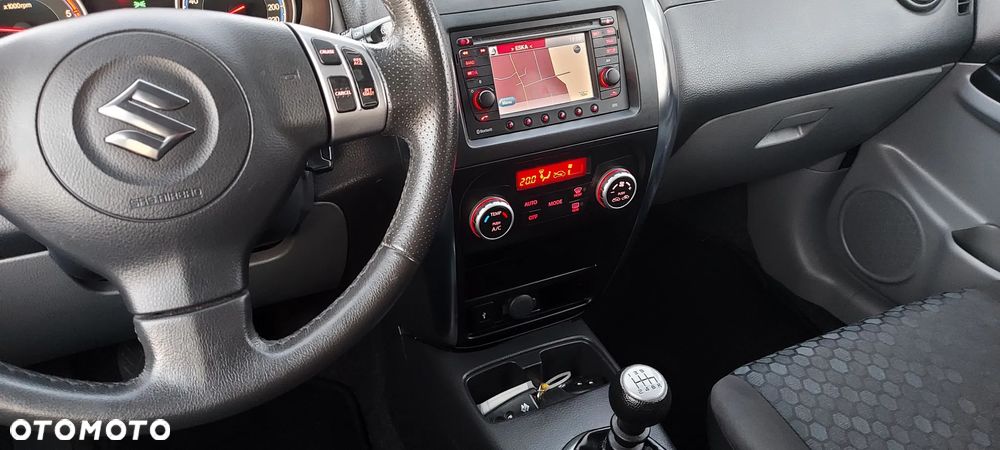 Suzuki SX4 2.0 DDiS 4x4 Style - 31