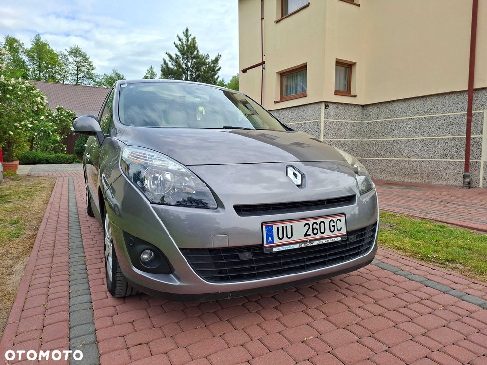 Renault Grand Scenic - 8