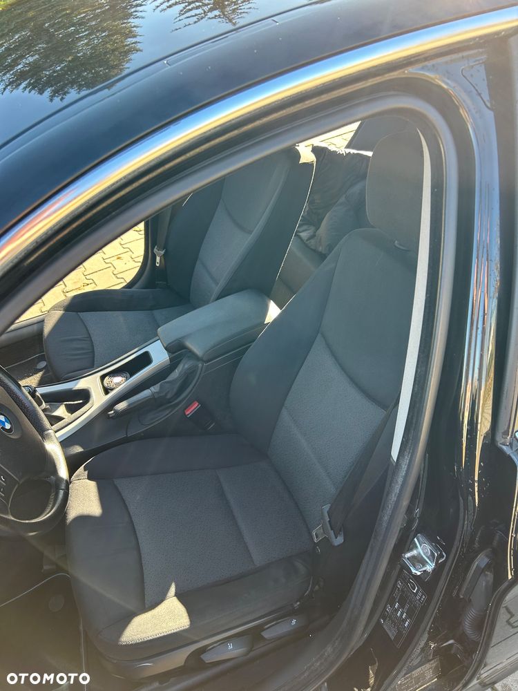 BMW Seria 3 325i - 15