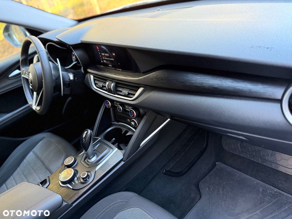 Alfa Romeo Stelvio 2.0 Turbo Sprint Q4 - 34