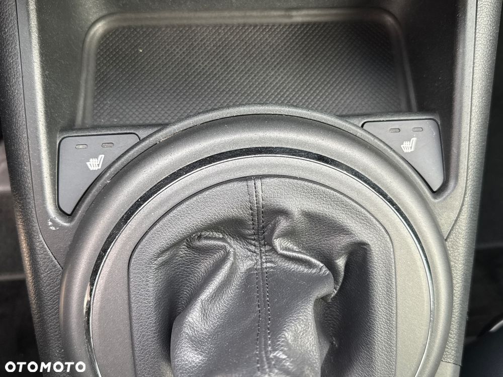 Kia Sportage 1.6 GDI 2WD Fifa World Cup Edition - 32