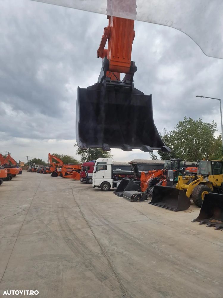 Hitachi ZX350LCN-6, 2018, 8.929h, INGUST 2,99m, CUPLA RAPIDA, cupa 2mc, ad sapare 8m, 2 inst hidr pe brate, ridica 20t, 3 camere, Masa operationala 36,5t, motor Isuzu 283CP, 3 pompe hidr,posibilitate leasing 3 ani, STARE FOARTE BUNA, PROMOTIE 99.000 EUR+tva - 7
