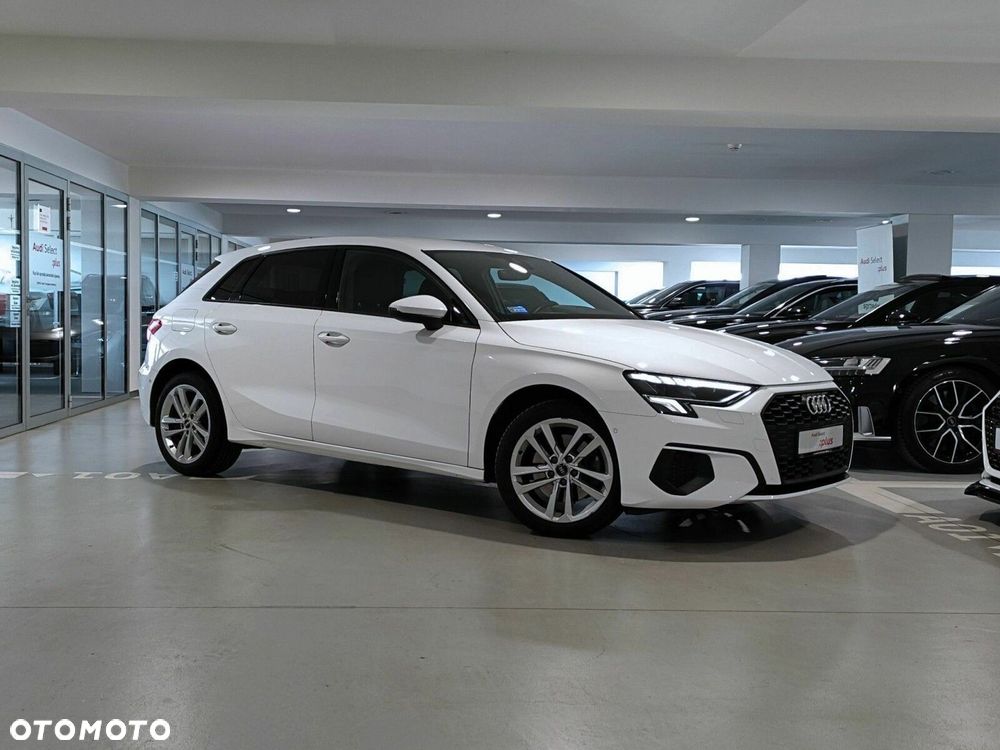Audi A3 Sportback - 3