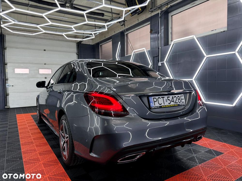 Mercedes-Benz Klasa C 300 d 4Matic 9G-TRONIC AMG Line - 5