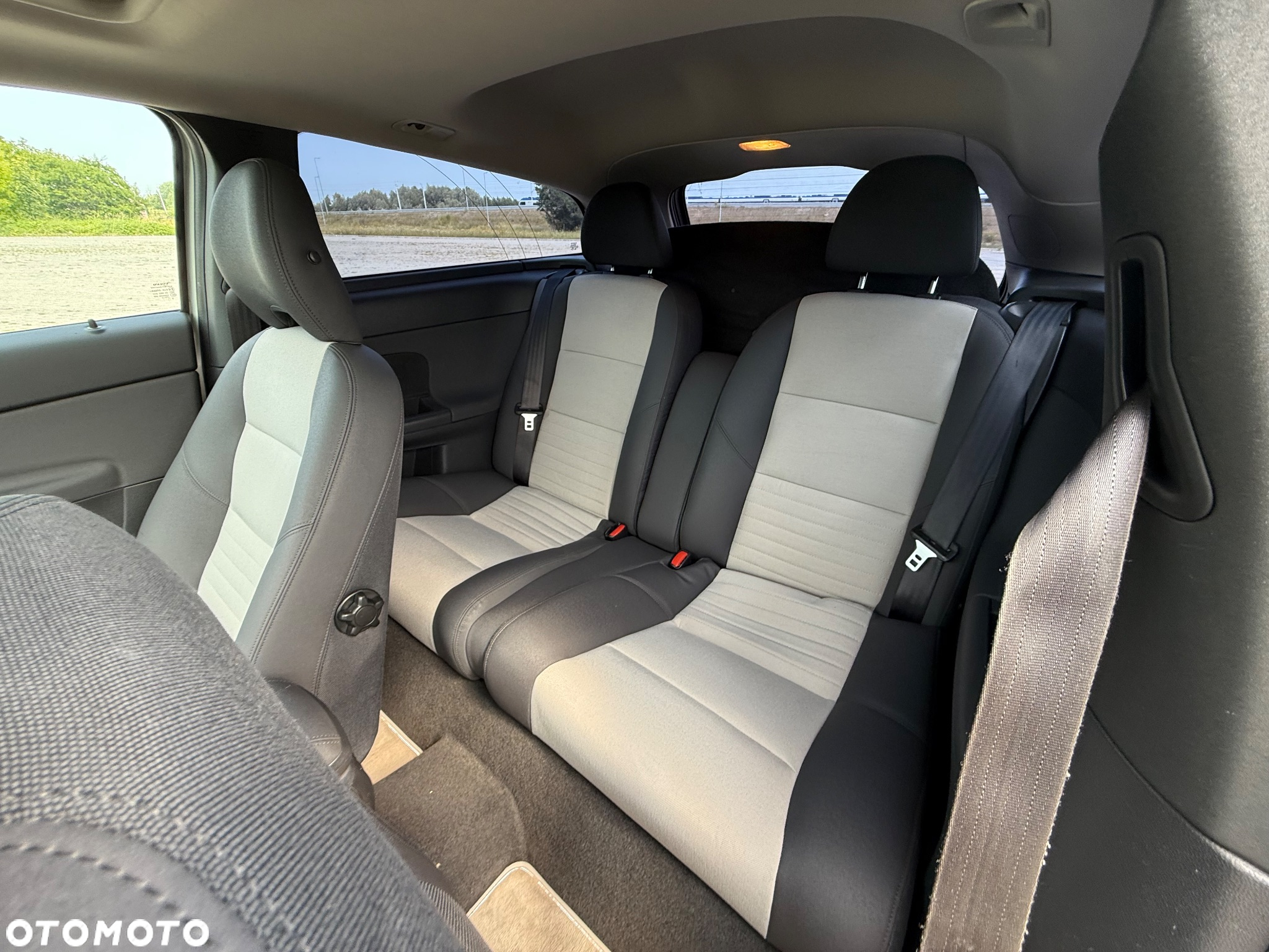 Volvo C30 T5 Momentum - 32