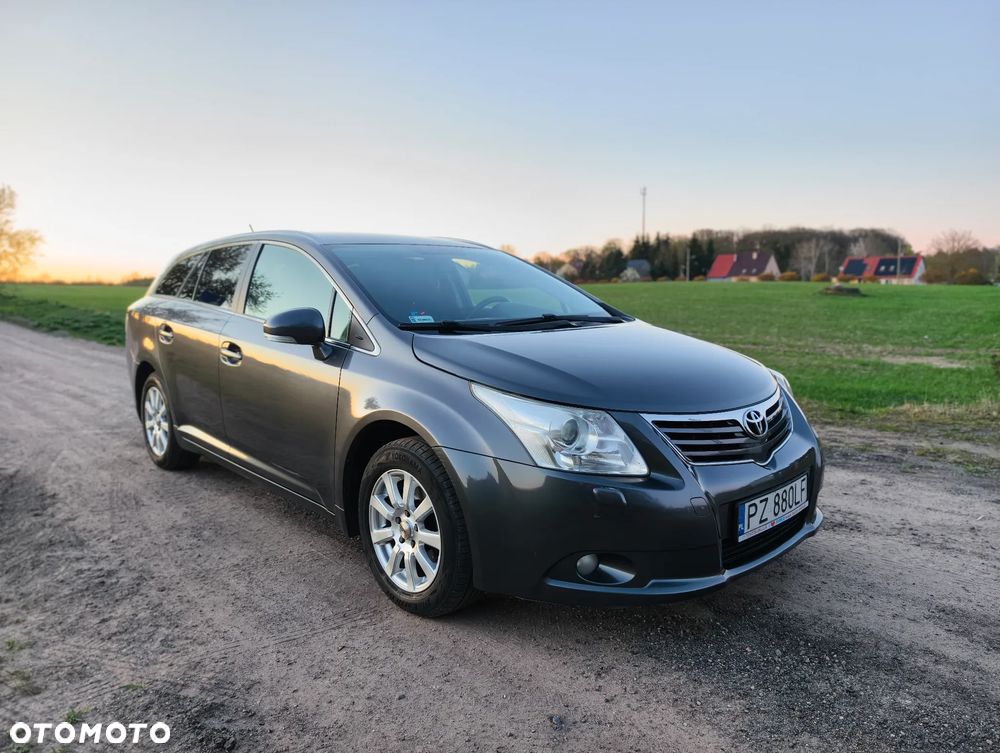 Toyota Avensis 1.8 Sol EU5 - 3