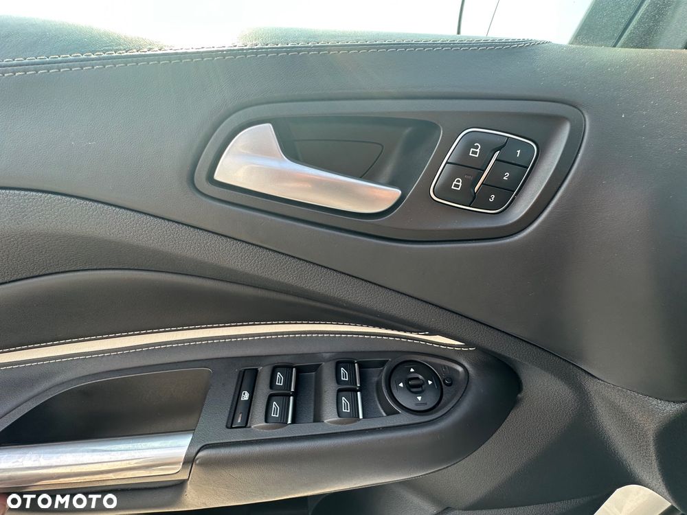 Ford Kuga 2.0 TDCi 4WD Titanium - 11
