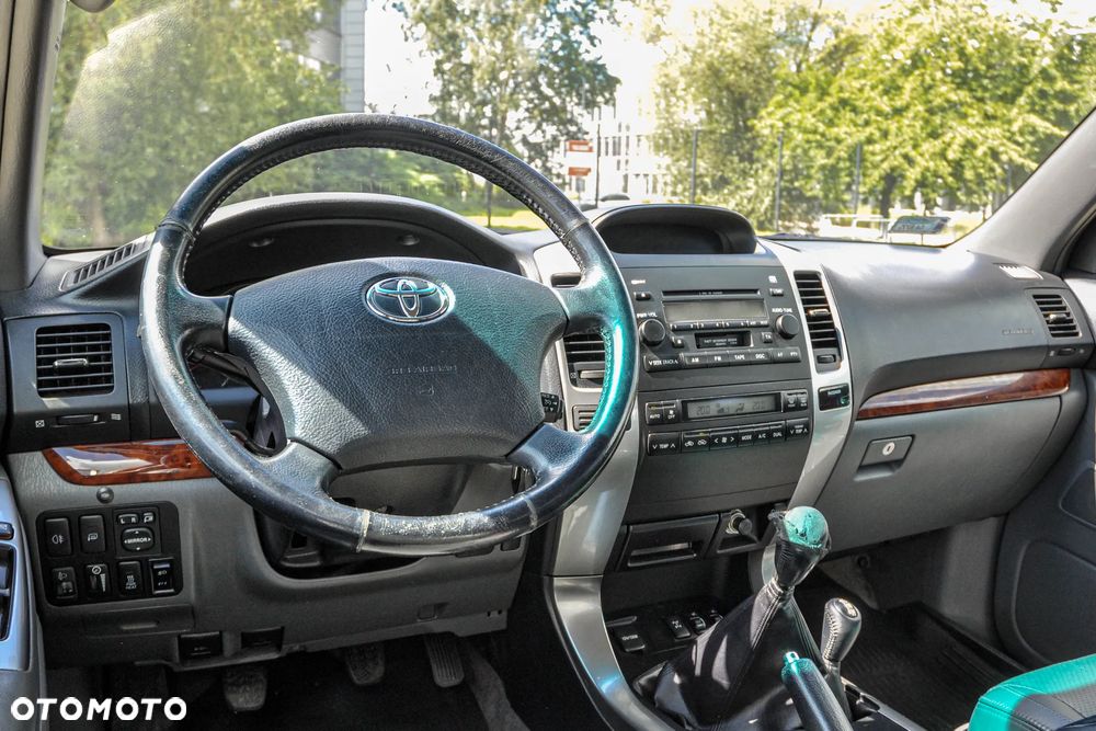 Toyota Land Cruiser - 9