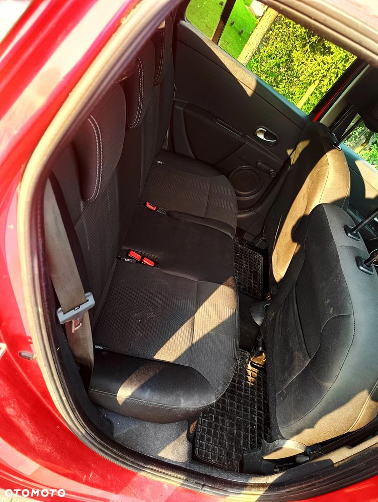 Renault Clio 1.2 TCE Alize - 8