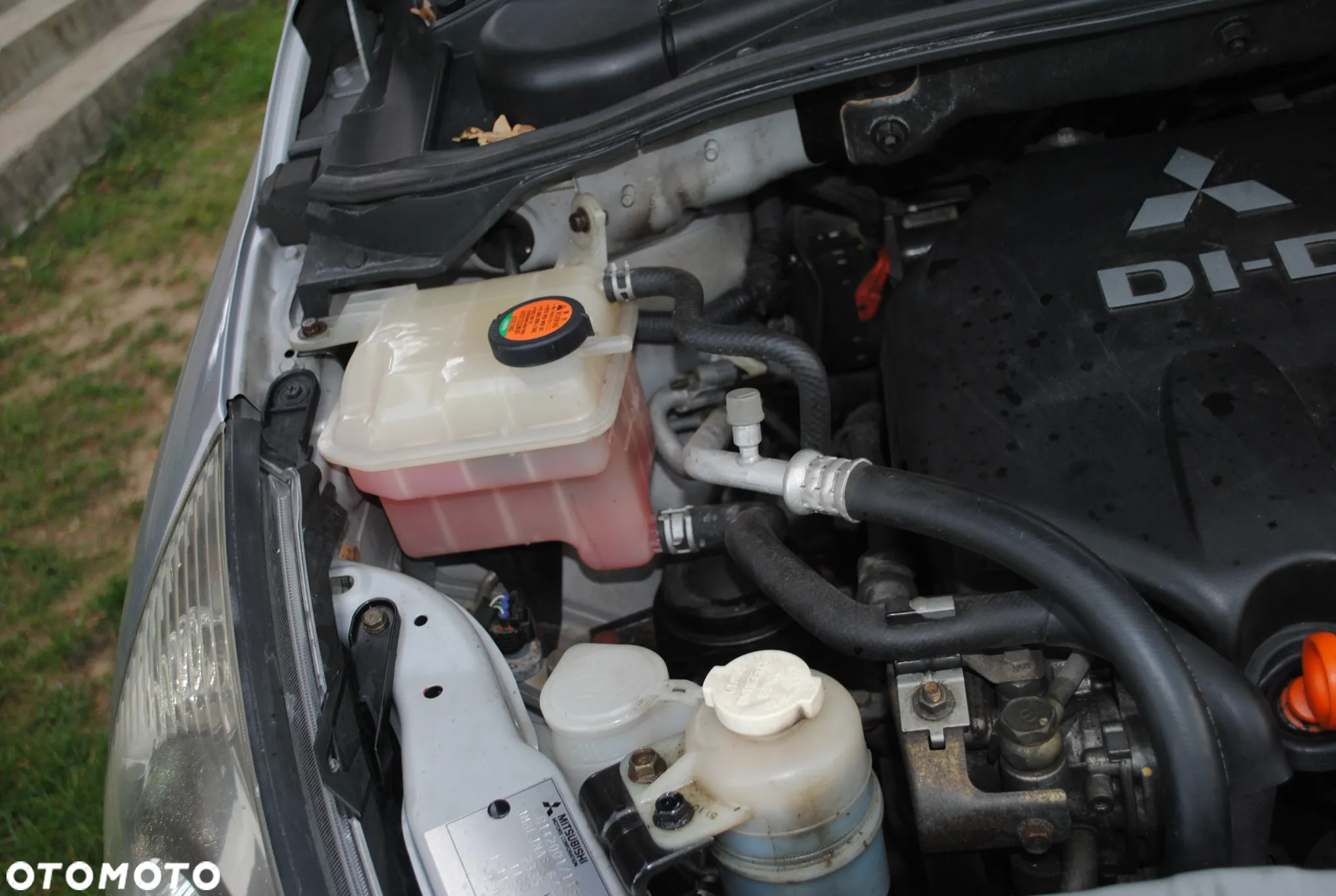Mitsubishi Grandis 2.0 DID Intense - 25