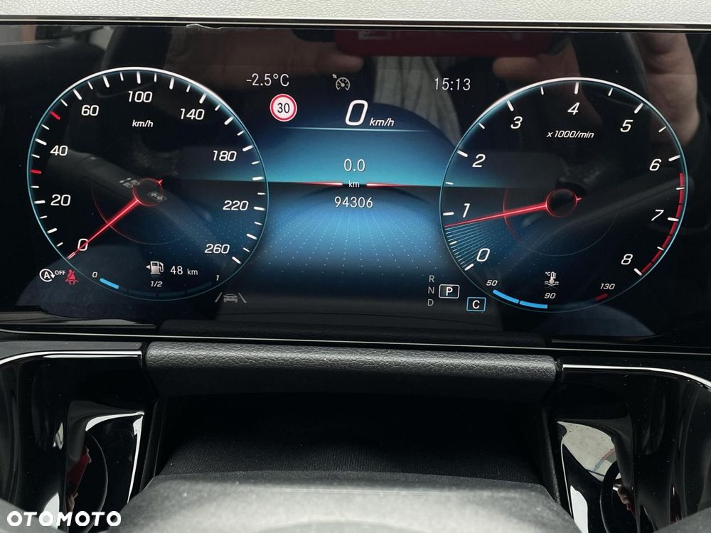 Mercedes-Benz GLA - 19