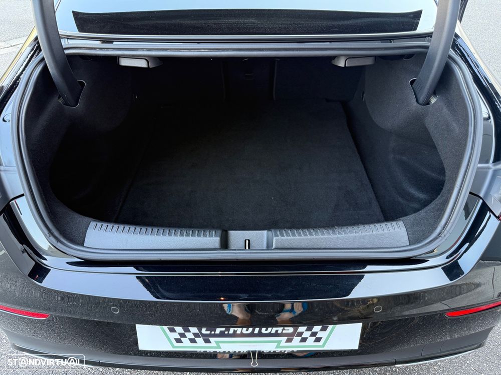Mercedes-Benz CLA 180 d Shooting Brake 7G-DCT AMG Line - 28