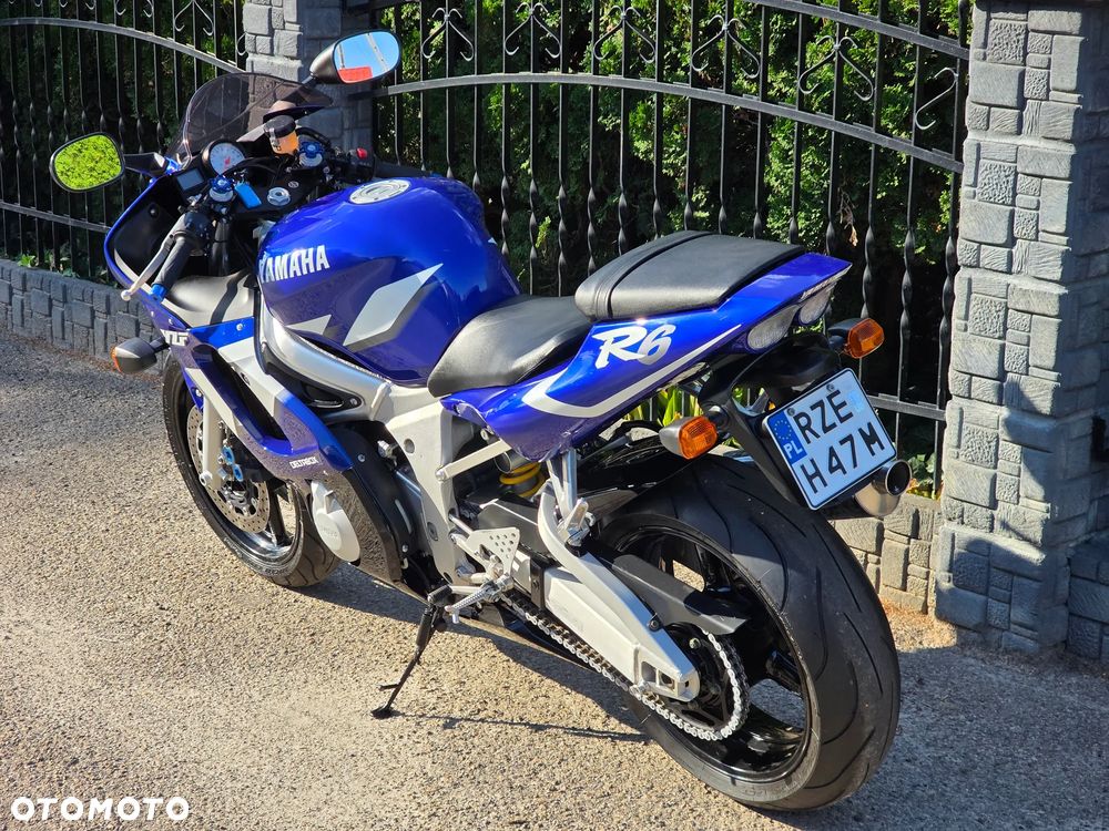Yamaha R6 - 5