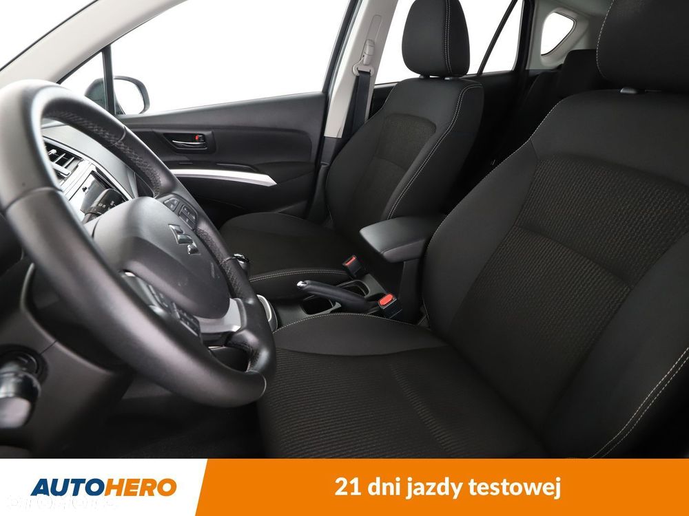 Suzuki SX4 - 10