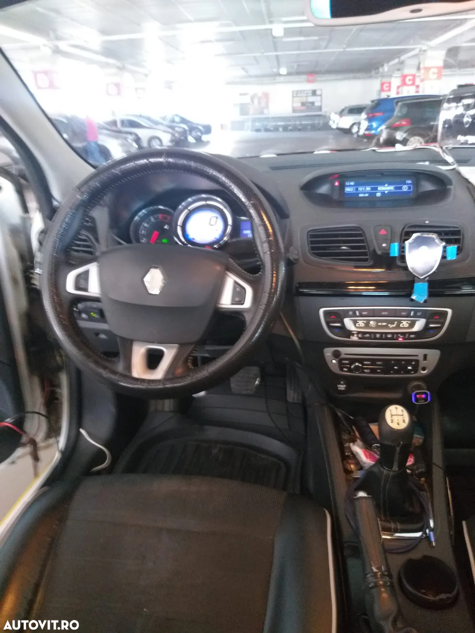 Renault Fluence 1.6 16V Authentique - 14