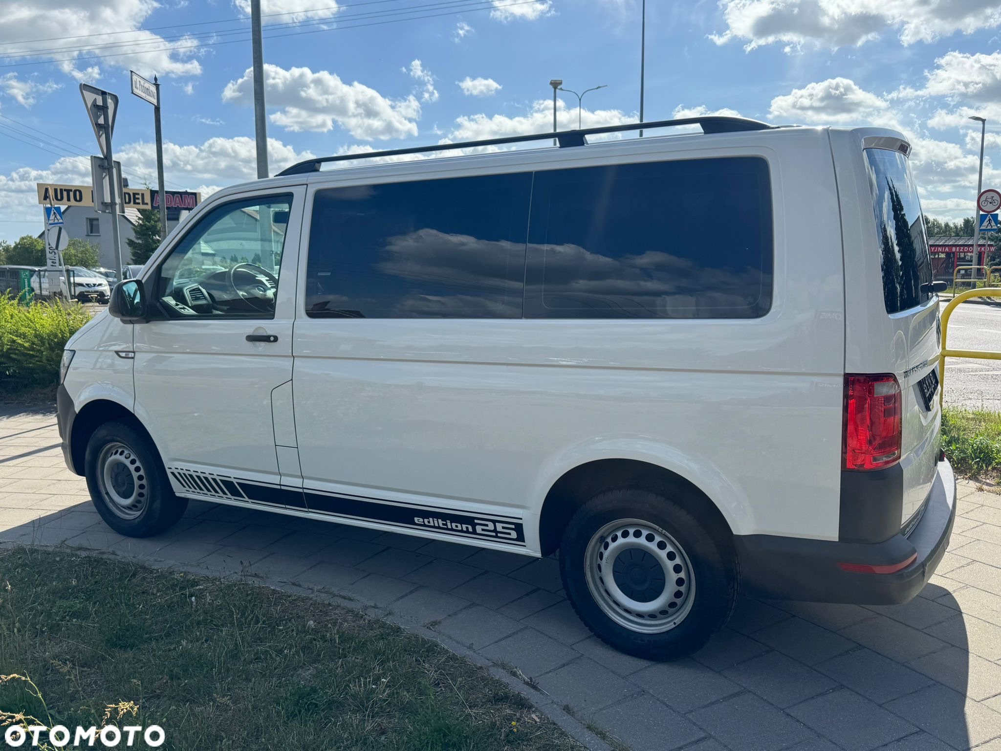 Volkswagen Caravelle TDI L1 Comfortline - 12