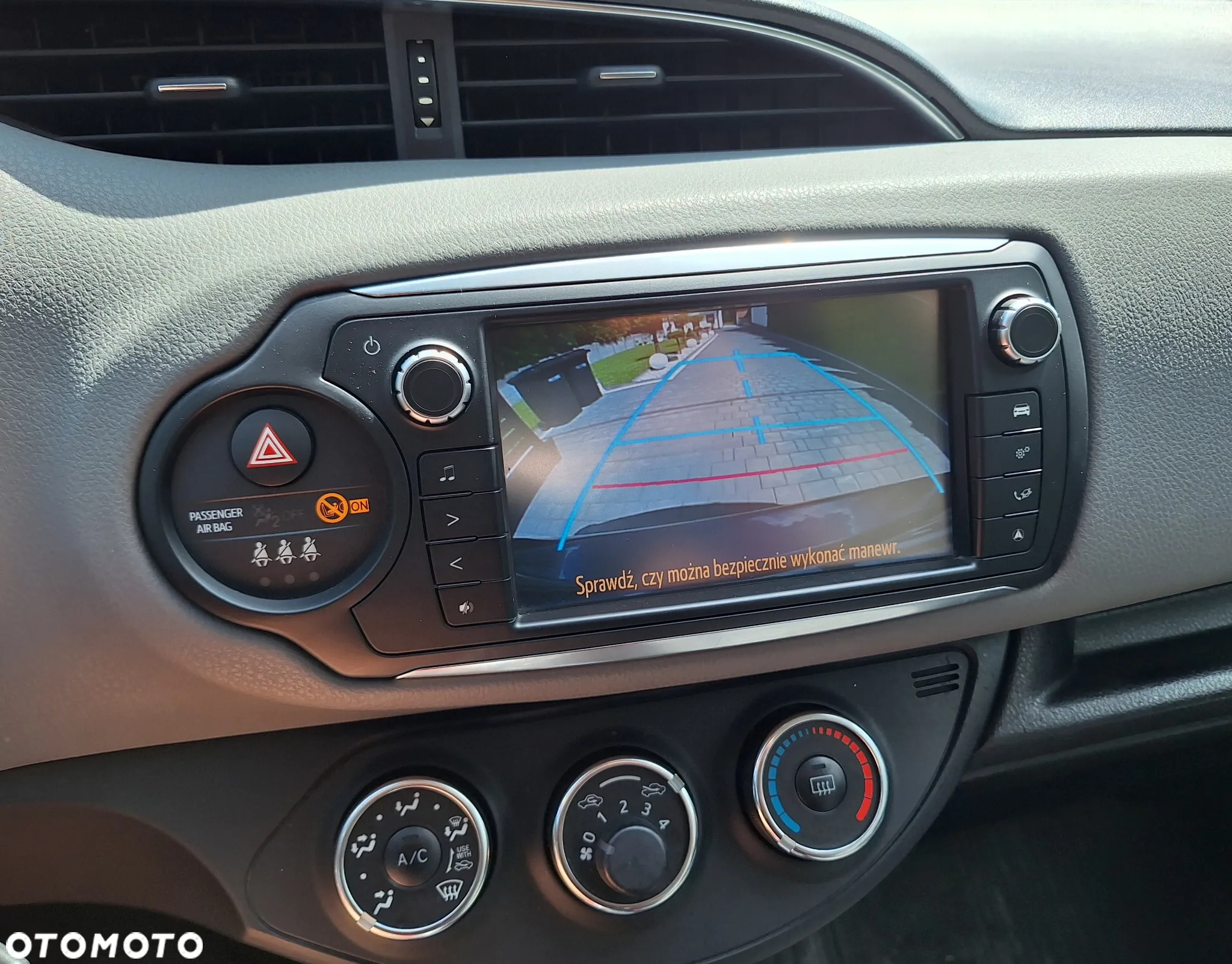 Toyota Yaris 1.33 Premium - 7