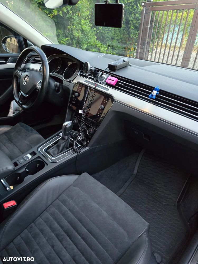 Volkswagen Passat Variant 2.0 TDI DSG 4Motion Highline - 17