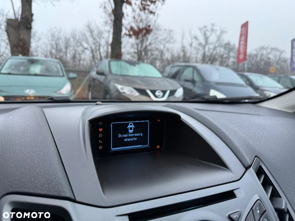 Ford Fiesta 1.25 Titanium - 31