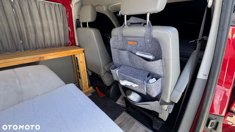 Volkswagen Transporter Caravelle Kurz (7.Si.) - 40