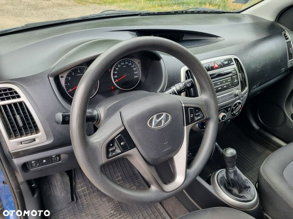 Hyundai i20 - 11