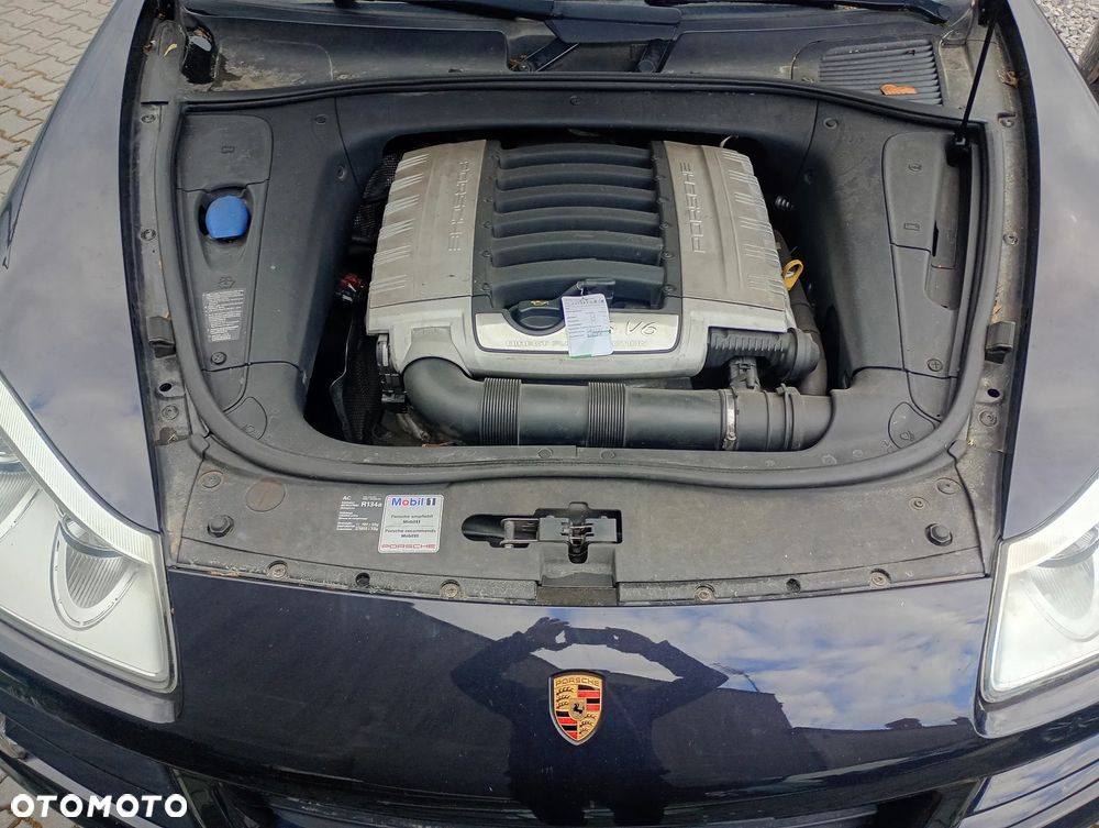 Porsche Cayenne - 16