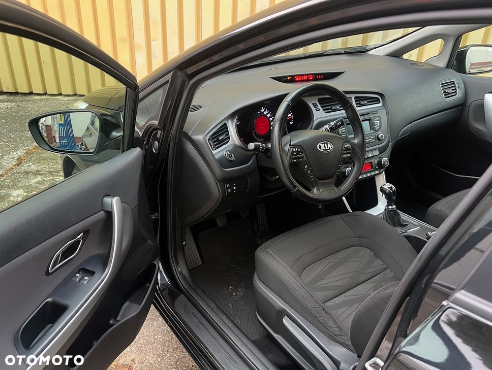 Kia Ceed 1.6 CRDi Business Line - 12