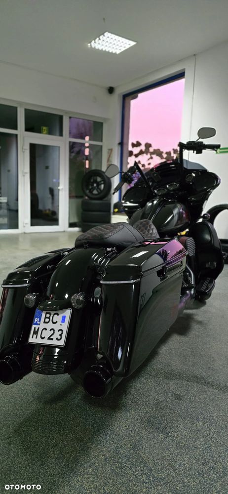 Harley-Davidson Touring Road Glide - 15
