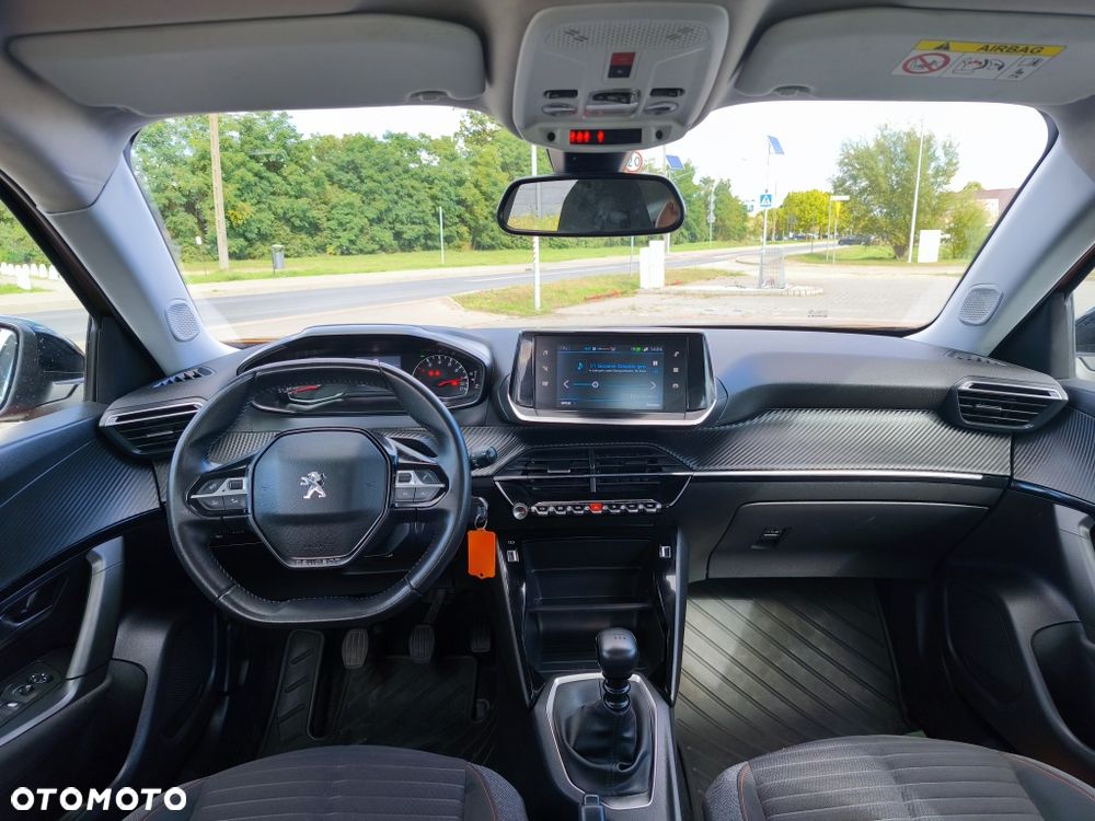 Peugeot 2008 - 7