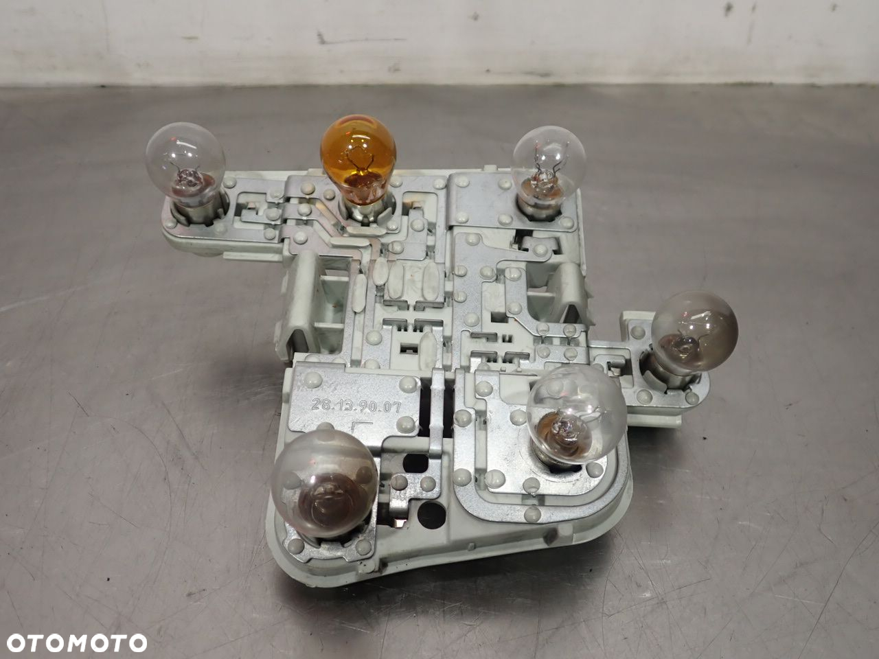 LAMPA LEWA TYLNA VOLVO S40 II - 12