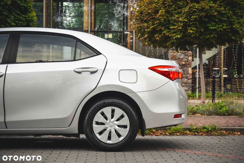 Toyota Corolla - 14