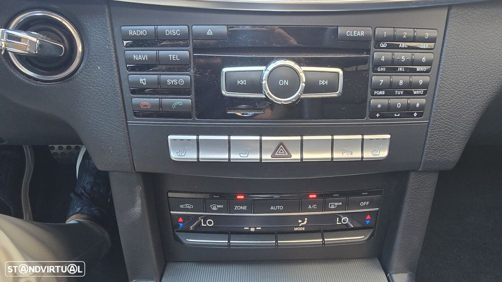 Mercedes-Benz E 300 Bluetec Hybrid Avantgarde - 33