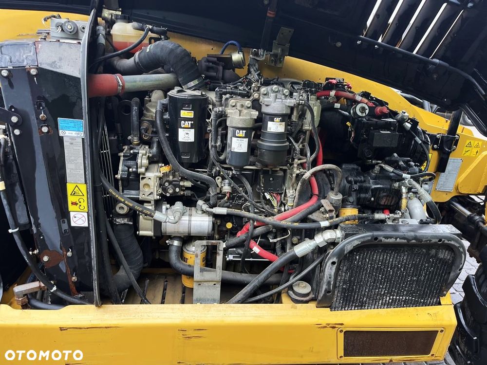 Caterpillar TH357D AG HANDLER - 8