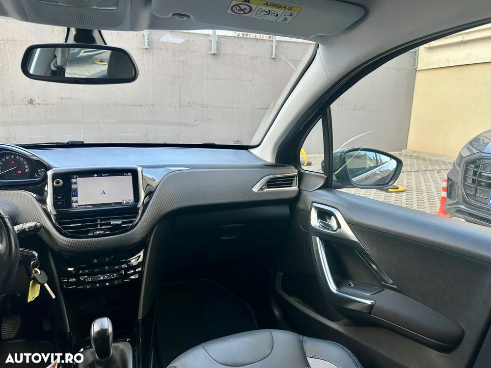 Peugeot 2008 - 10