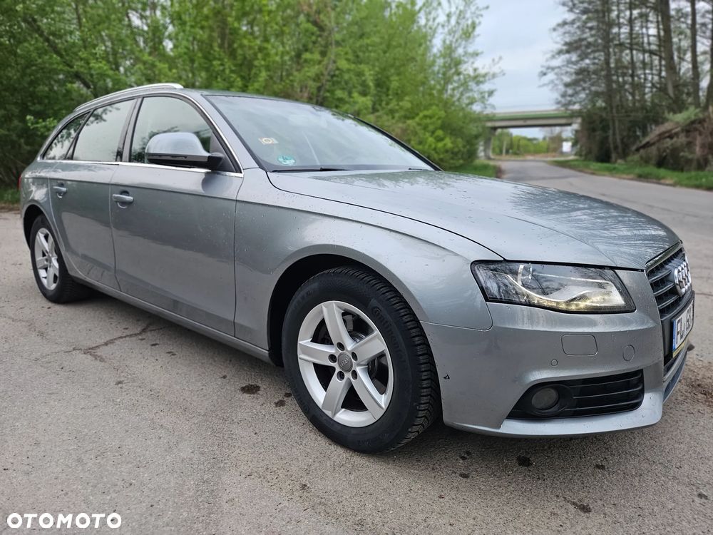 Audi A4 Avant 2.0 TDI DPF Ambition - 9
