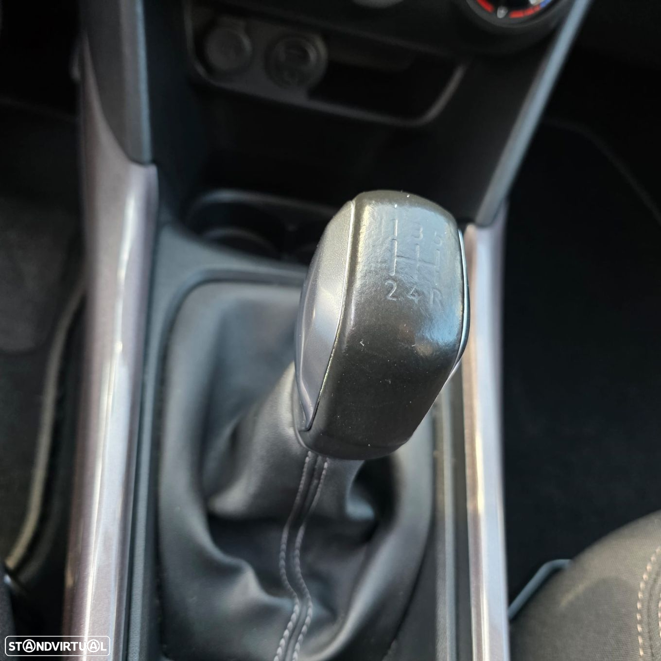 Peugeot 2008 1.2 PureTech Style - 25