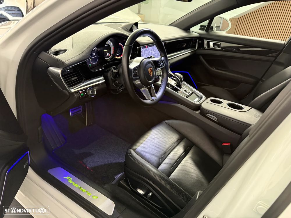 Porsche Panamera Sport Turismo 4 E-Hybrid Platinum Edition - 19