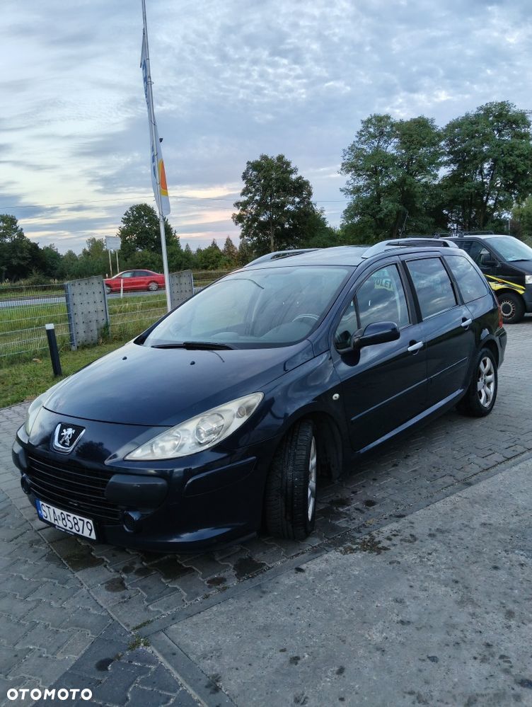 Peugeot 307 - 1