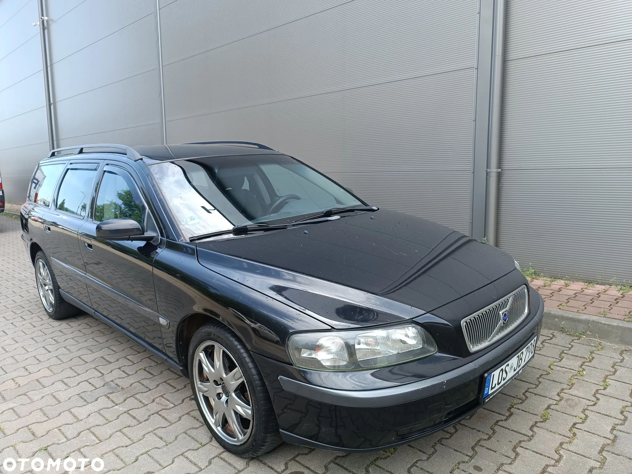 Volvo V70 2.4 D DPF Momentum - 1