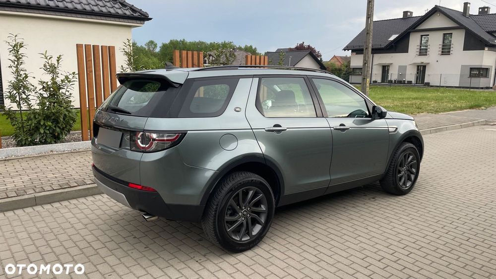 Land Rover Discovery Sport - 23