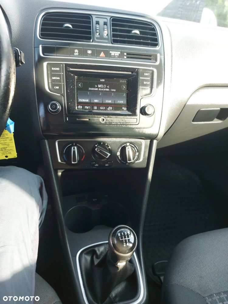 Volkswagen Polo 1.2 TSI BMT Comfortline - 9