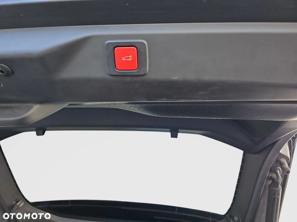 Peugeot 3008 1.2 PureTech mHEV GT S&S e-DCS6 - 25