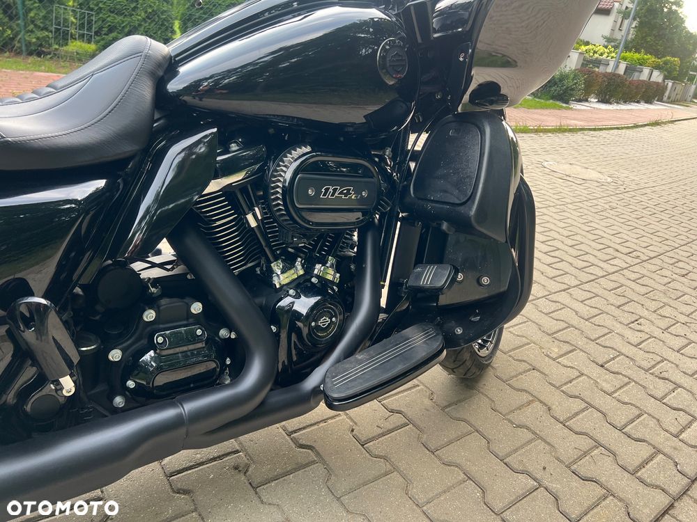 Harley-Davidson Touring Road Glide - 21