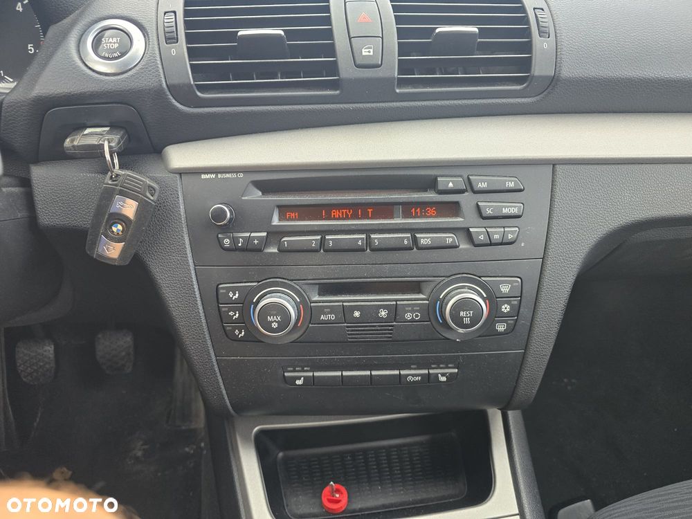 BMW Seria 1 118d DPF Edition Sport - 14