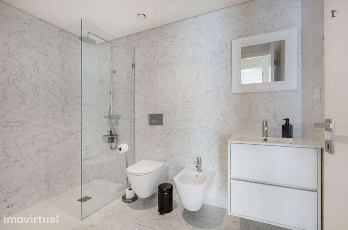 Apartamento com 1 quartos - localizado em Santo Ildefonso Porto - Grande imagem: 3/42